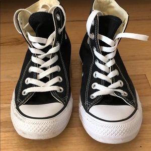 Black converse, size 6.5